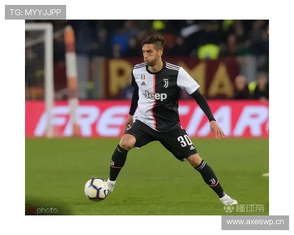 祖比门迪与本坦库尔中场平衡能力及战术适配性对比分析