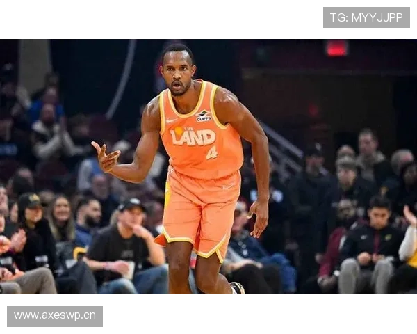 埃文莫布里挡拆防守更积极较上季提升换防与护框